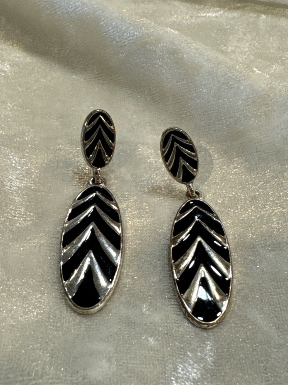 Vintage Black Enamel Drop Earrings - Women Jewelry